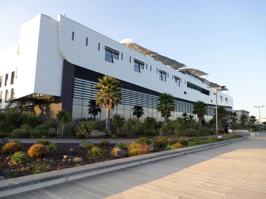 Grande Villa Neuve Avec Piscine Pres Mer Et Sete Balaruc-les-Bains Luaran gambar