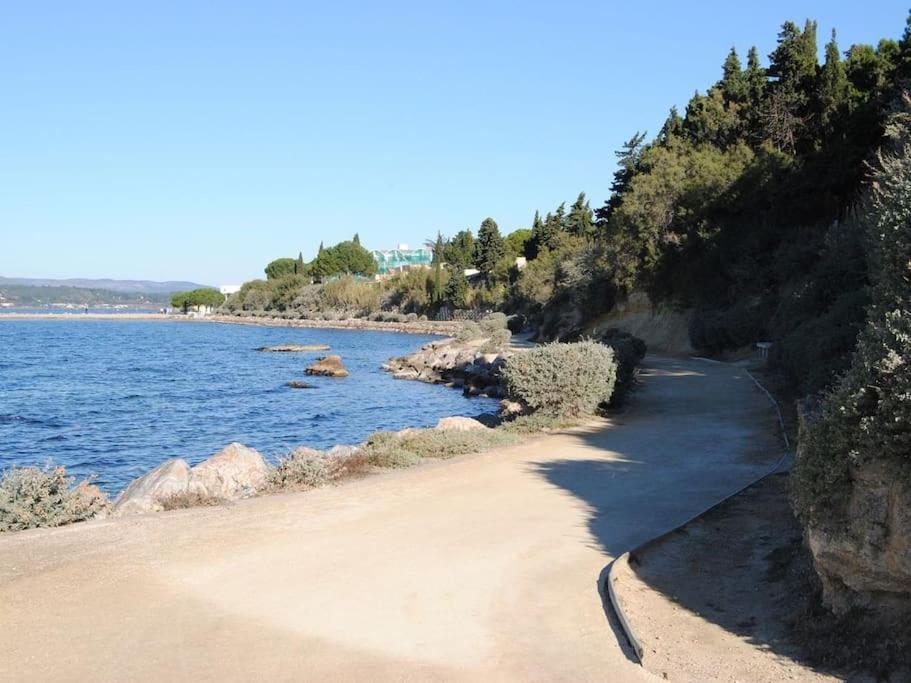 Grande Villa Neuve Avec Piscine Pres Mer Et Sete Balaruc-les-Bains Luaran gambar