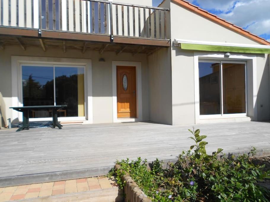 Grande Villa Neuve Avec Piscine Pres Mer Et Sete Balaruc-les-Bains Luaran gambar